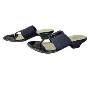 7 East 5th Black Patent Slip On Oyster Sandals
